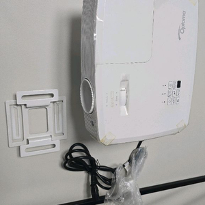 옵토마 Full HD(1920x1080,3500루멘) 빔프로젝터 (HT29V) + 이동식스크린 이미지