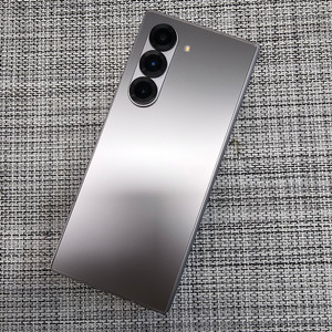 (특SSS급) 갤럭시 폴드6 256G 실버 단말자급제 24년 9월개통 검수완료 95만팝니다@@@