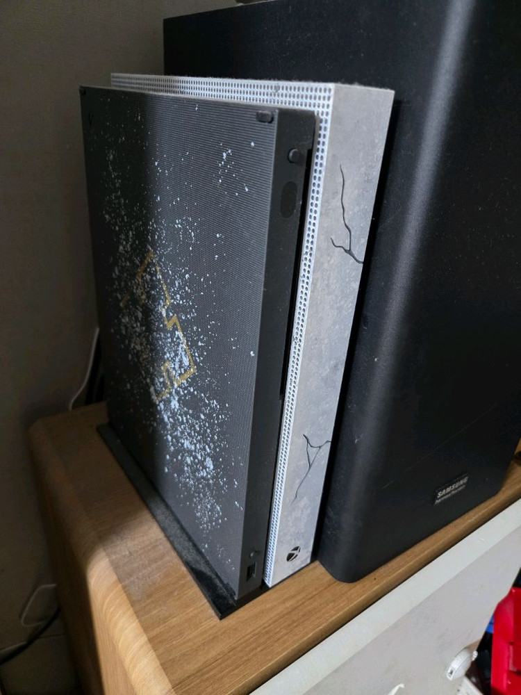 xboxone x 기어즈 한정판 키넥트셋 팔아요 이미지