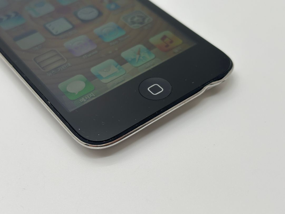 아이팟 터치 4세대 64g 블랙 (배터리 불량) 이미지