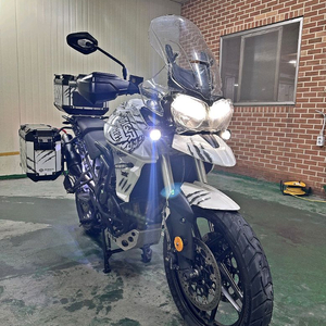 트라이엄프 타이거800XRT/2019년식/3만KM/삼박스O/판매합니다.