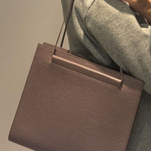 정품 루이비통 에삐