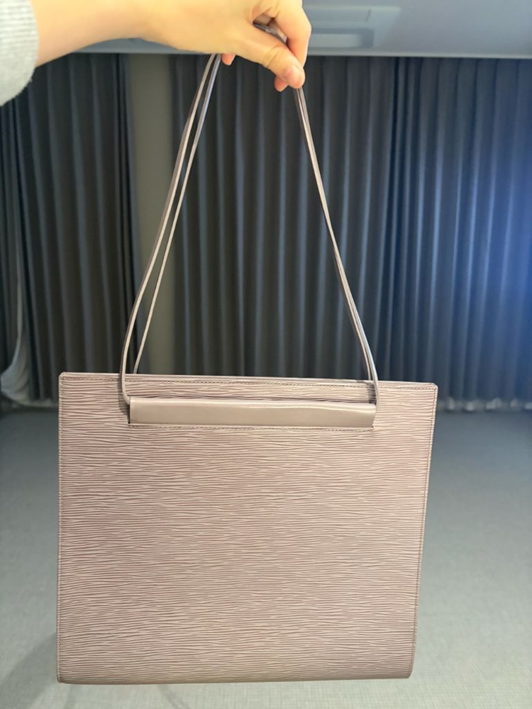 정품 루이비통 에삐 이미지