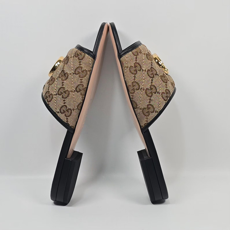 구찌 GG 캔버스 슬라이드 샌들 (225) 이미지