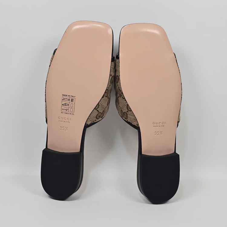 구찌 GG 캔버스 슬라이드 샌들 (225) 이미지