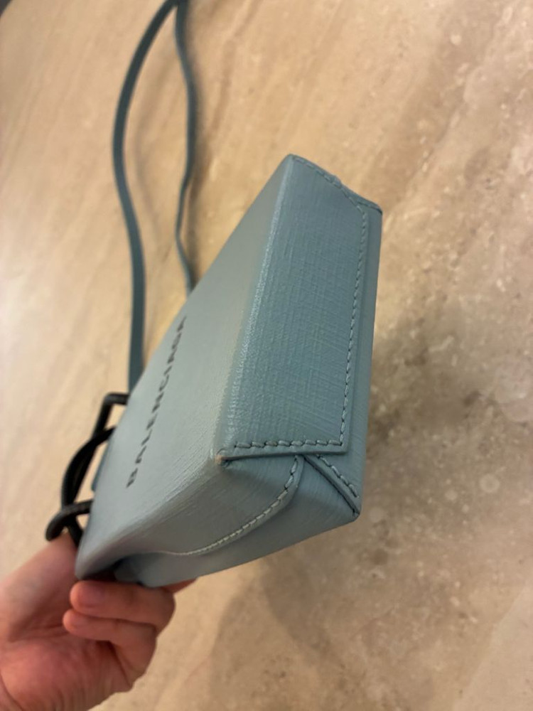 발렌시아가 크로스백 정품 이미지