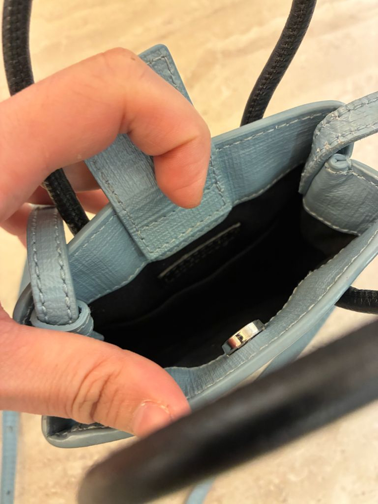 발렌시아가 크로스백 정품 이미지