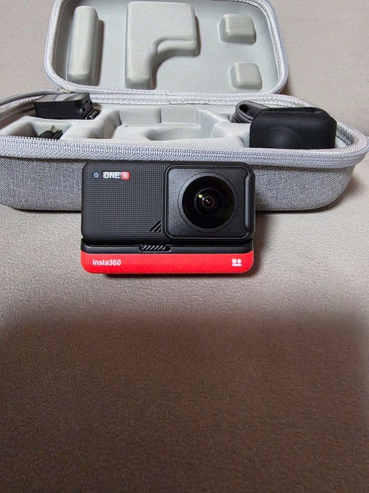 인스타360 ONE R 이미지