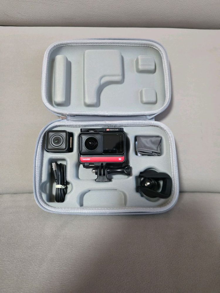 인스타360 ONE R 이미지