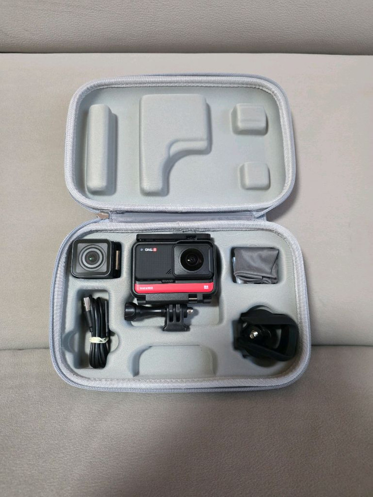 인스타360 ONE R 이미지