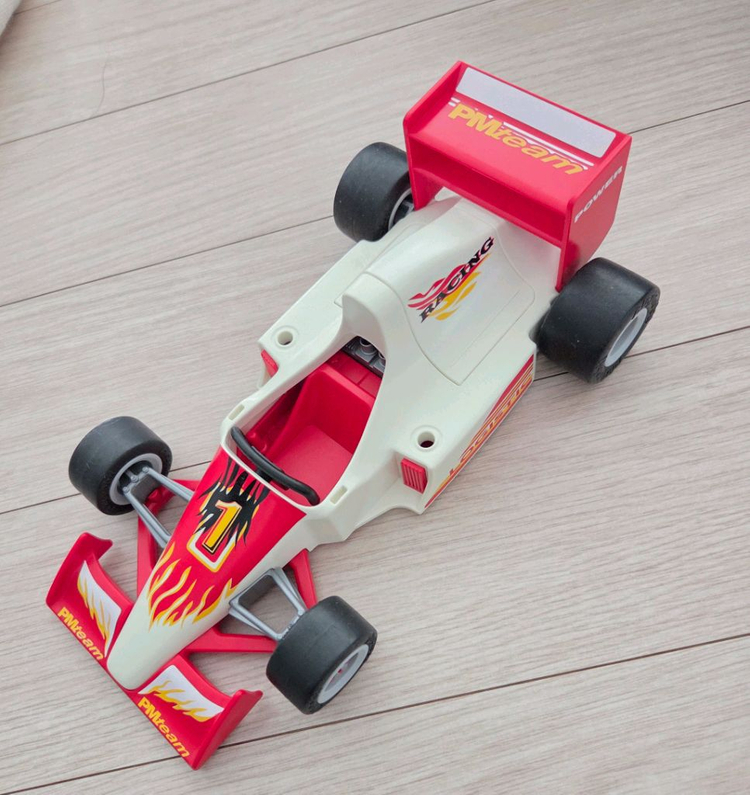 플레이모빌 F1 레이싱 카와 정비소 세트 이미지