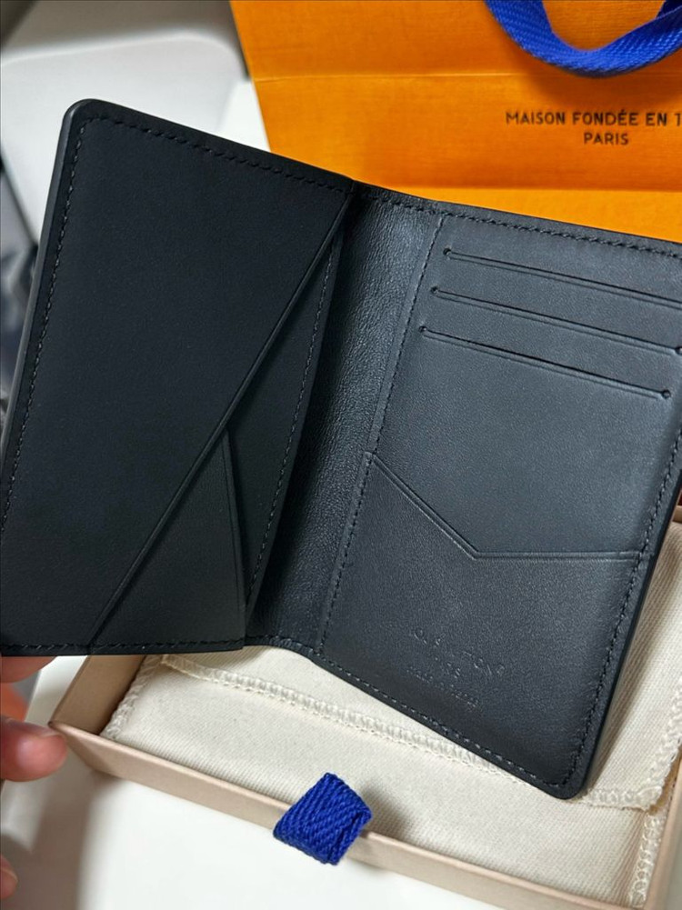 루이비통 포켓 오거나이저 카드지갑 미사용 새상품 (압구정 현대 구매 / 쿨거 70 이미지