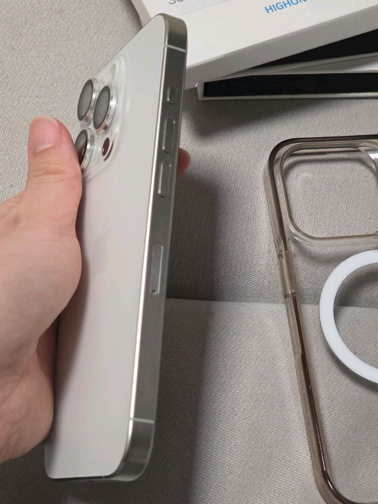 아이폰 15프로 512 풀박S급, 강화유리5장, 방수케이스, 녹음기--10