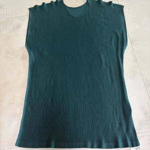 플리츠플리즈 미스트 라운드넥 반팔 탑