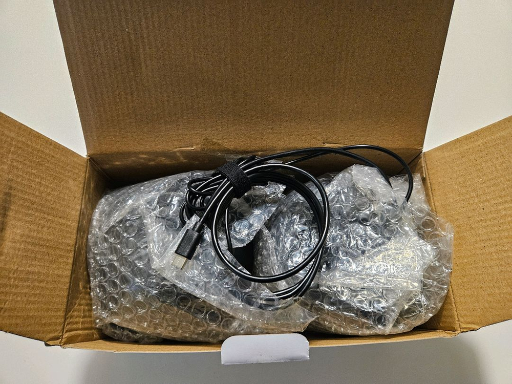 크리에이티브 PEBBLE V3 스피커 거의 새상품--1