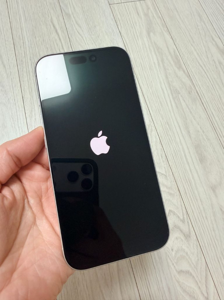 아이폰16 256기가 팔아요--1