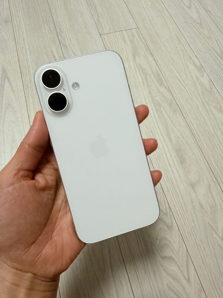 아이폰16 256기가 팔아요--7