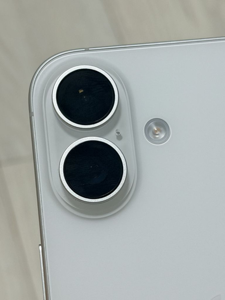 아이폰16 256기가 팔아요--8