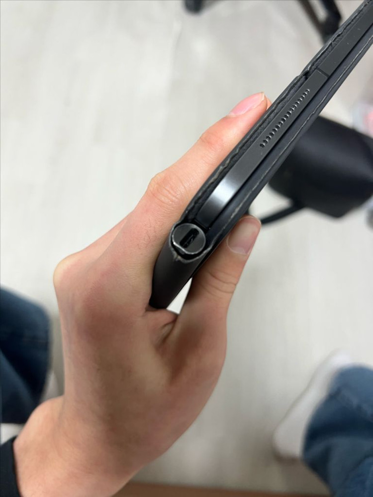 아이패드 프로 12.9 4세대 256g 셀룰러+매직키보드+펜슬 이미지