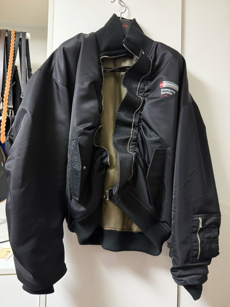 [M] STU 오버핏 카라 봄버 이미지