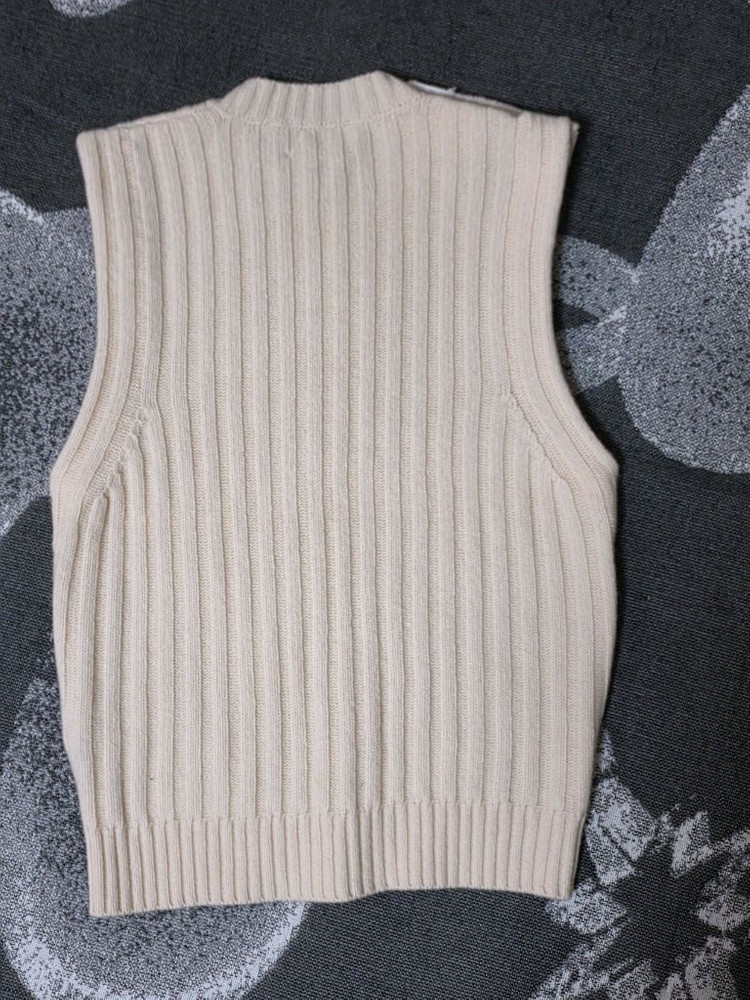 가니 GANNI 주얼리 버튼 니트 베스트--5