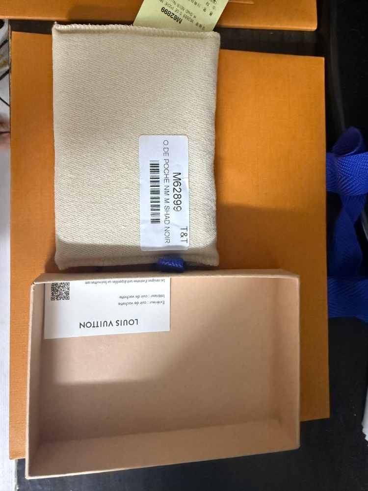 루이비통 포켓오거나이저 카드지갑 이미지