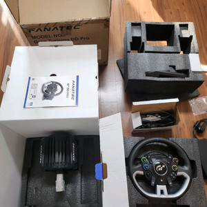 파나텍 GT DD PRO(8Nm) 그란투리스모 PC, PS5, PS4 이미지