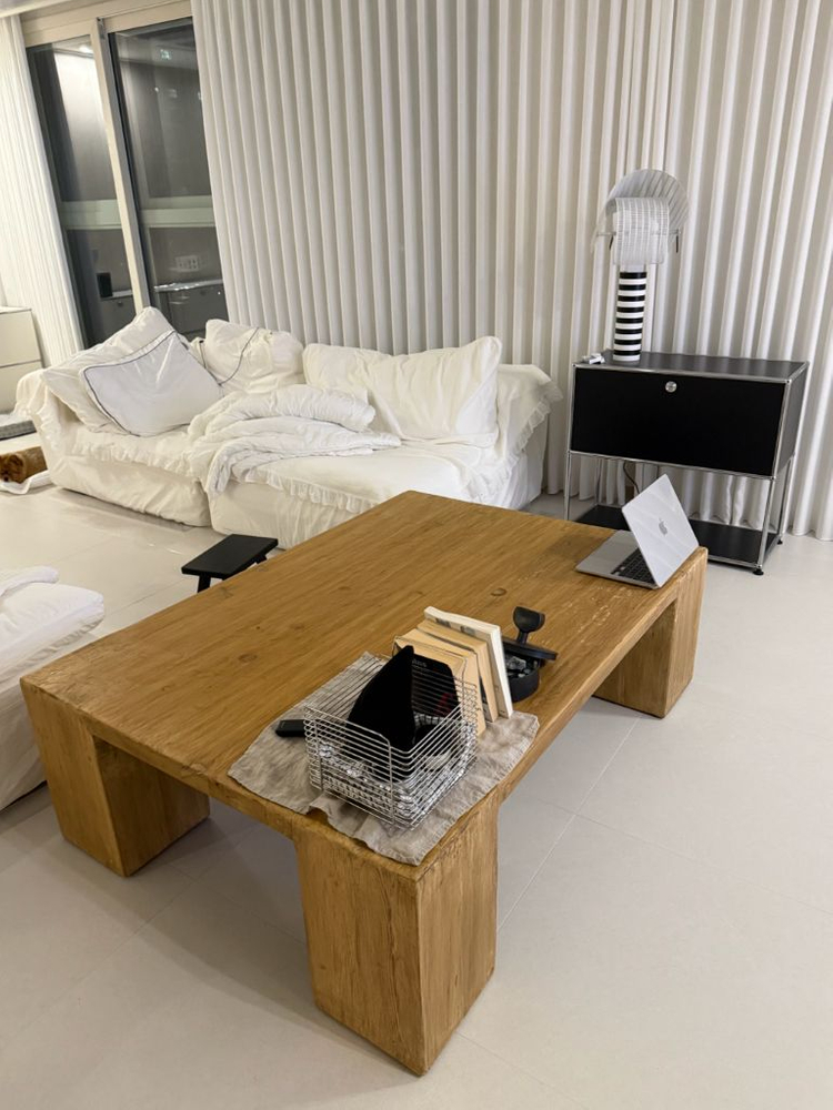 까사알렉시스 리클레임드 테이블 이미지