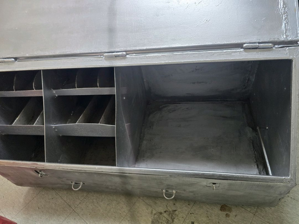 차량 용 공구통 이미지