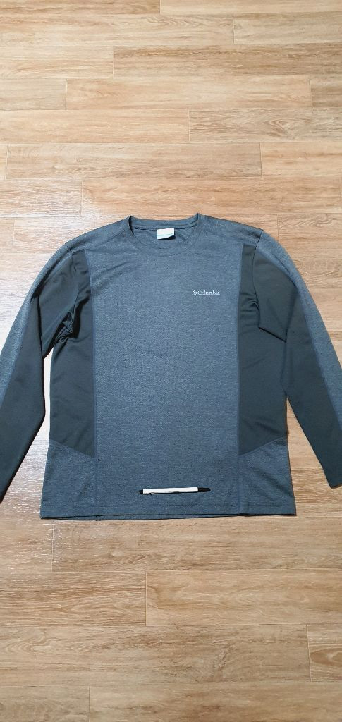 남.100) 컬럼비아 남성 등산 긴팔티 / 아웃도어 트레이닝 사무실 이미지