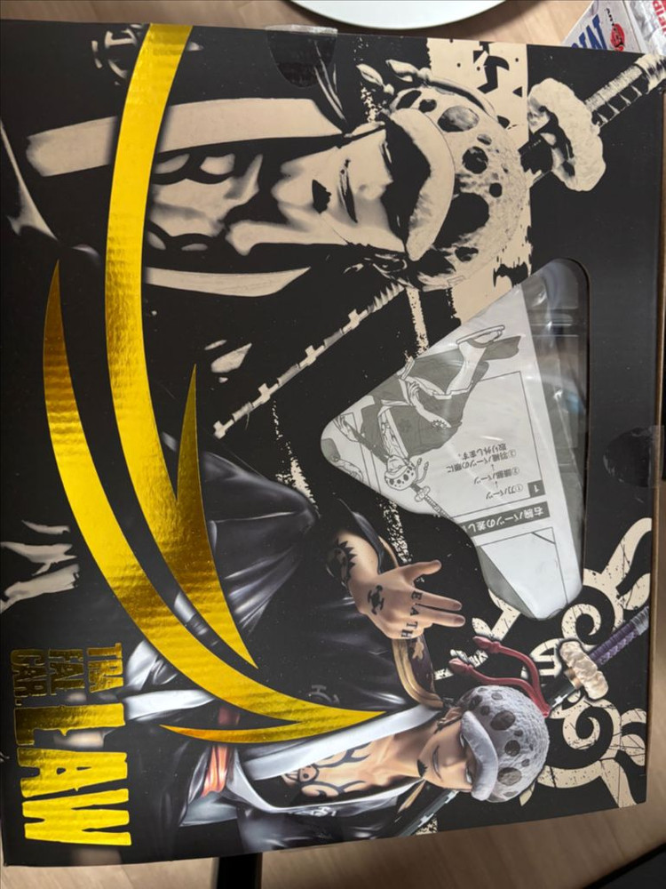 원피스 트라팔가 로우 메가하우스 POP 피규어 이미지