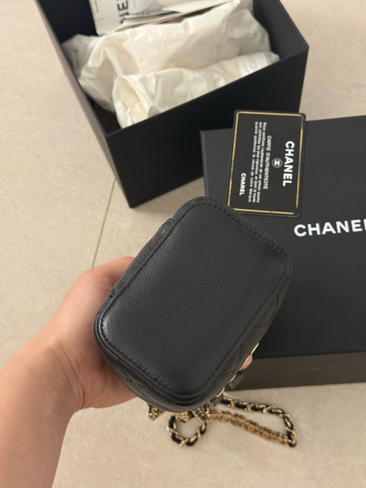 샤넬 미니백 베니티백 블랙 캐비어 이미지