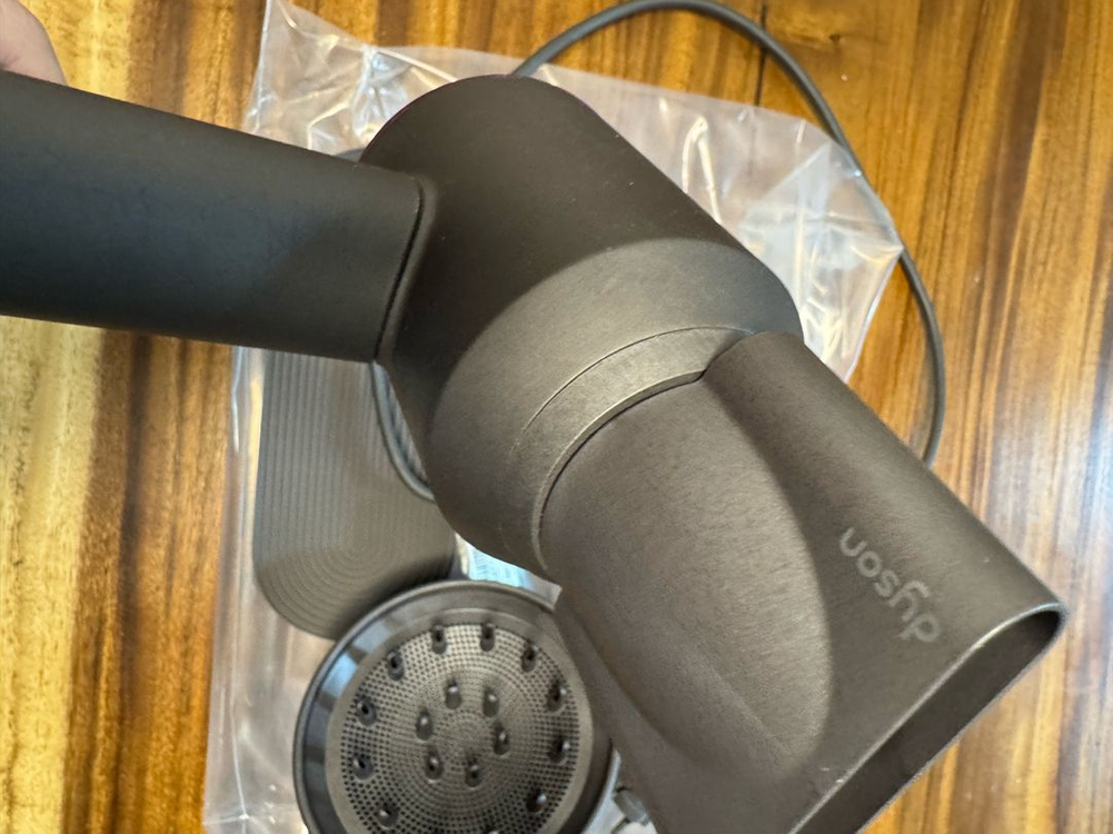 다이슨 슈퍼소닉 드라이기 이미지