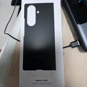 갤럭시 Z 폴드7 카본 케이스, 삼성 정품 새제품