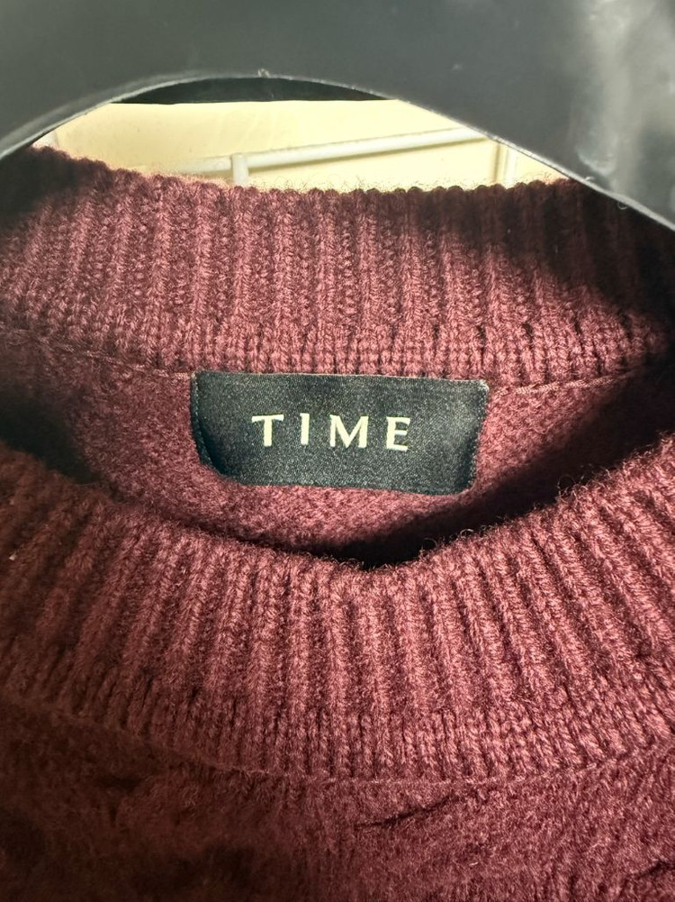 타임옴므 울 엠보 라운드넥 니트 탑 이미지