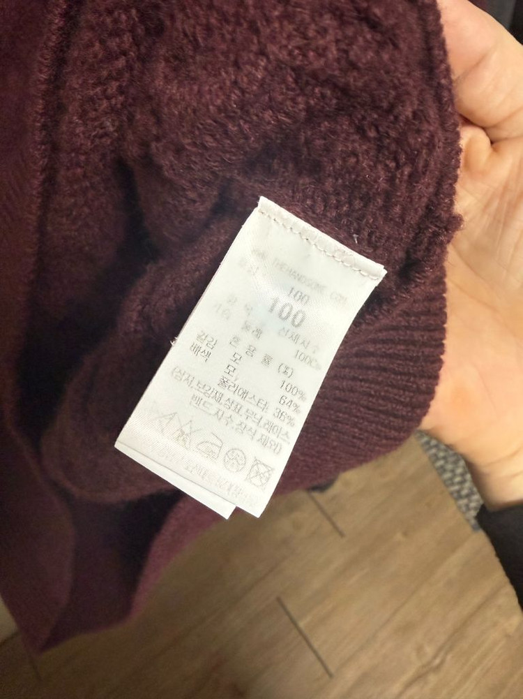 타임옴므 울 엠보 라운드넥 니트 탑 이미지