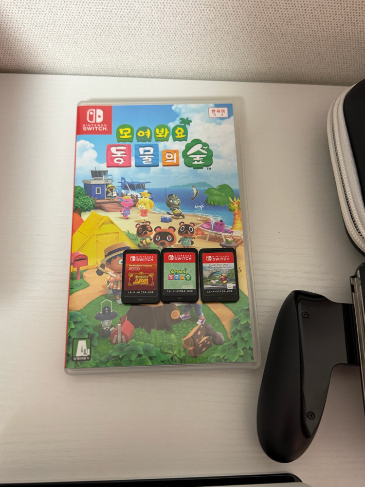 닌텐도 스위치 화이트 oled 풀구성 판매합니다.--2