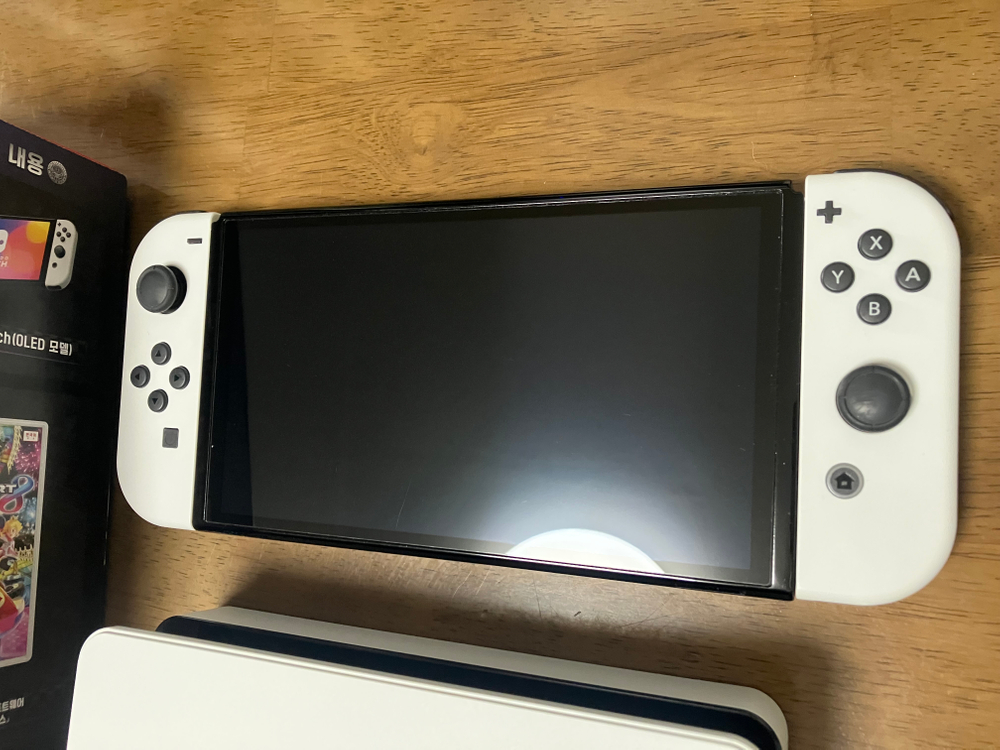 닌텐도 스위치 OLED--1