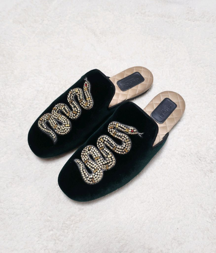 구찌 크리스탈 벨벳 스네이크 뮬37.5/240 이미지