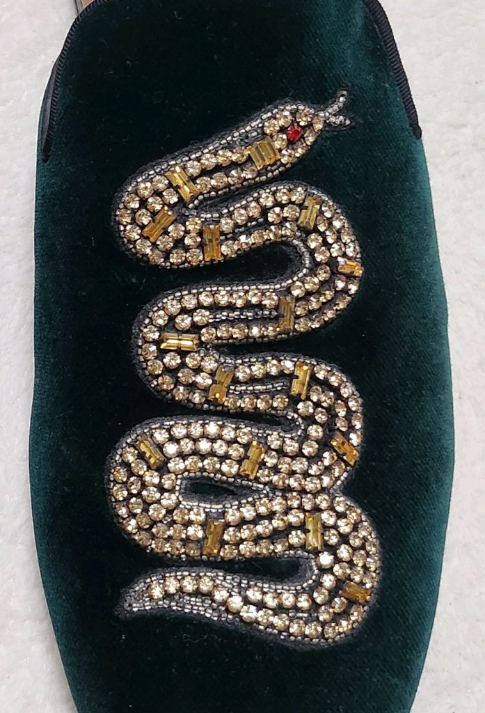 구찌 크리스탈 벨벳 스네이크 뮬37.5/240 이미지