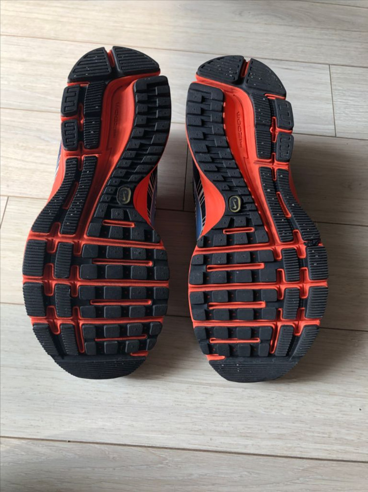 나이키 운동화--2