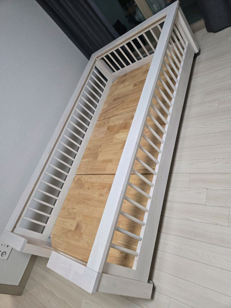 홈앤힐 원목 2층 침대 이미지