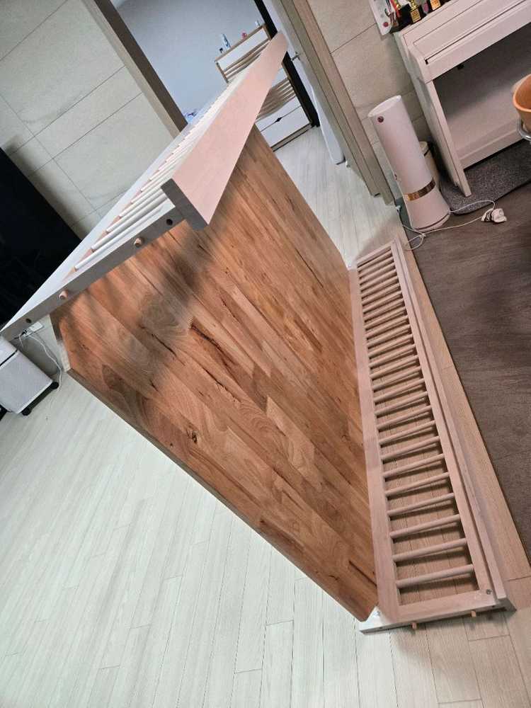 홈앤힐 원목 2층 침대 이미지