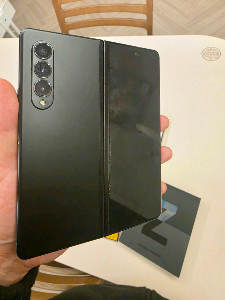 폴더블 스마트폰 512GB--1