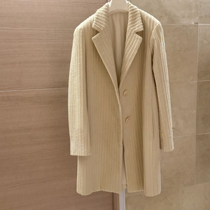 르메르 여성 코듀로이 코트