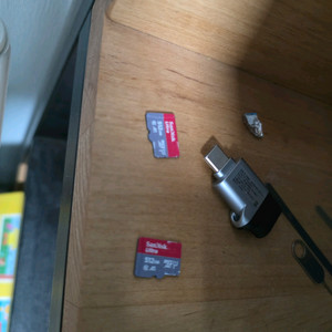 마이크로 sd카드 512기가 샌디스크 울트라 팝니다. 개당5만