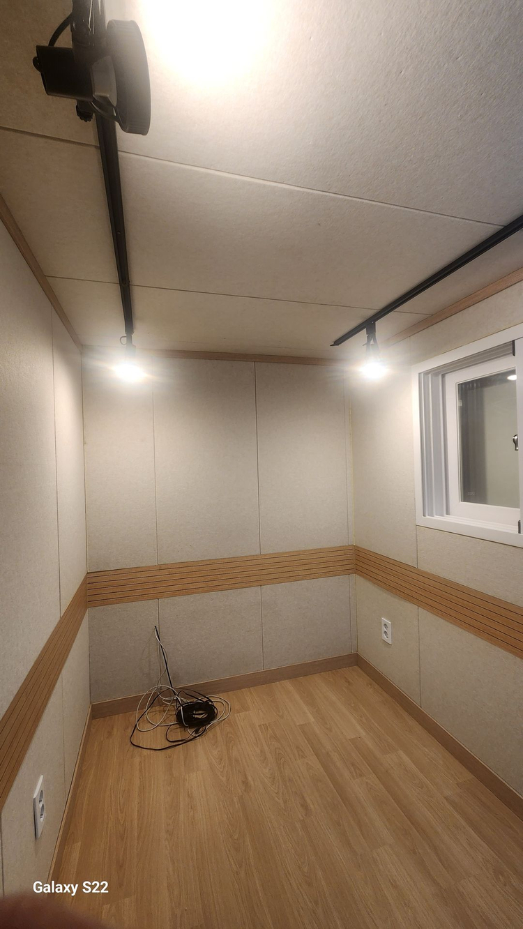 묵묵한 감동 더블 방음부스 판매합니다 가로3120 세로 2120 높이 2250 이미지