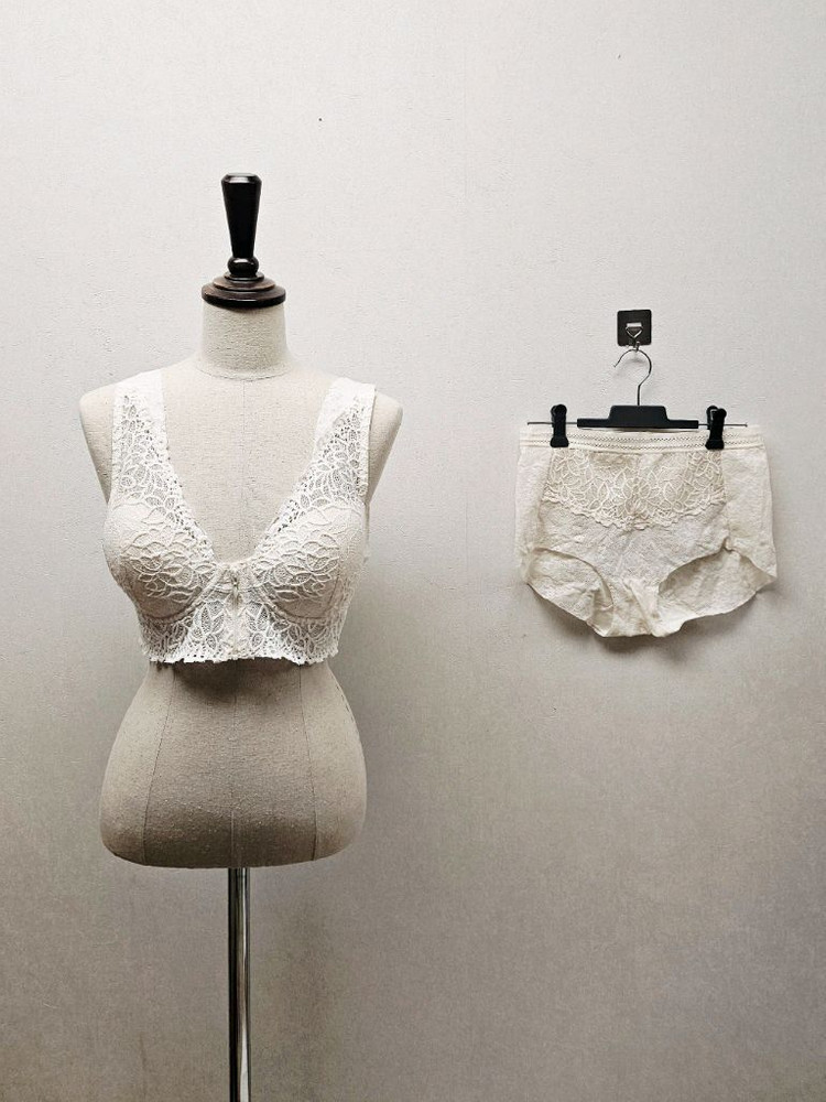 (새상품)피델리아 화이트 레이스 집업 노외이어 브라팬티 세트 이미지