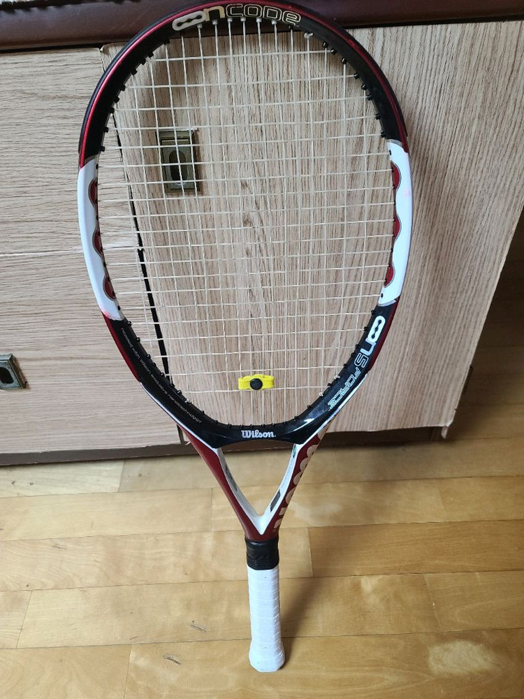윌슨 테니스 라켓 이미지