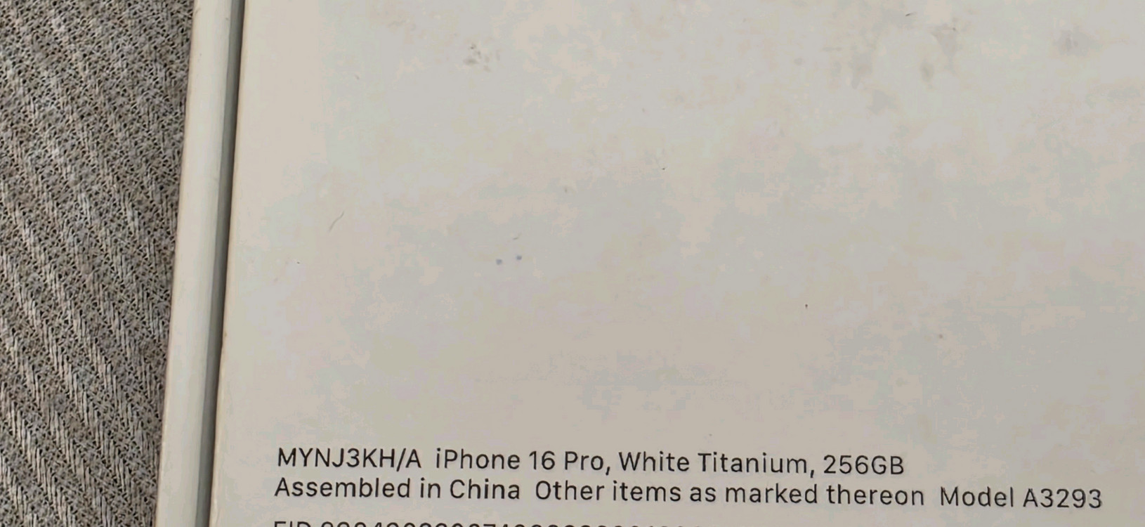 아이폰 16 Pro 화이트타늄 256GB 자급제 풀박스 애플케어포함(26년10월) 팜--2